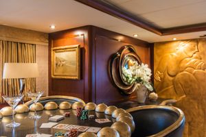 prestigiosi interni in yacht a portofino
