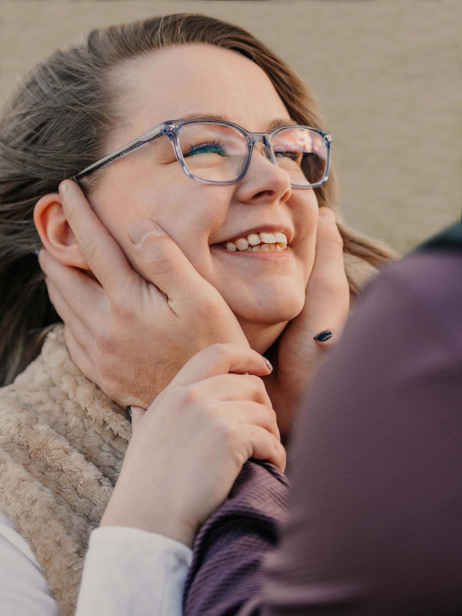 couples session at Ariel Foundation Park in Mount Vernon Ohio