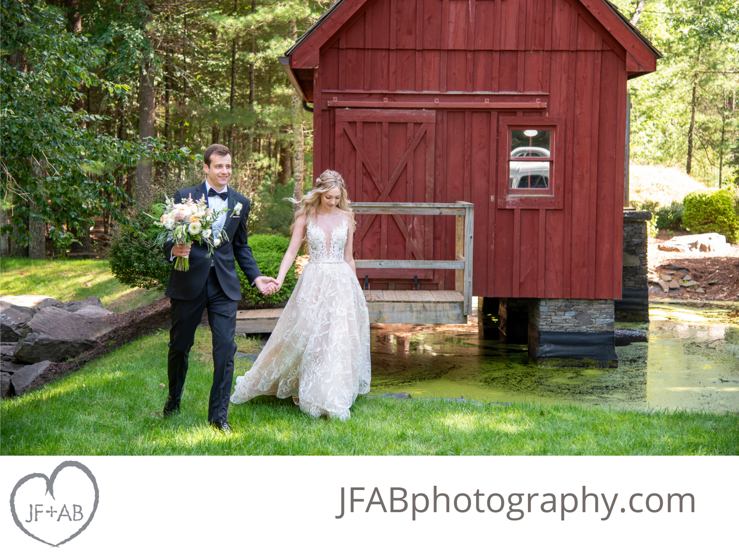 rustic poconos wedding