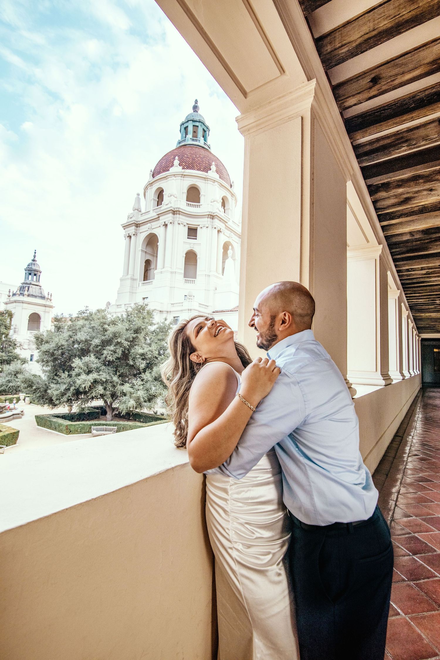 Engagement photos at Pasadena City Hall. Engagement session: Engagement Photos; Engagement Photographer. Wedding Photographer.