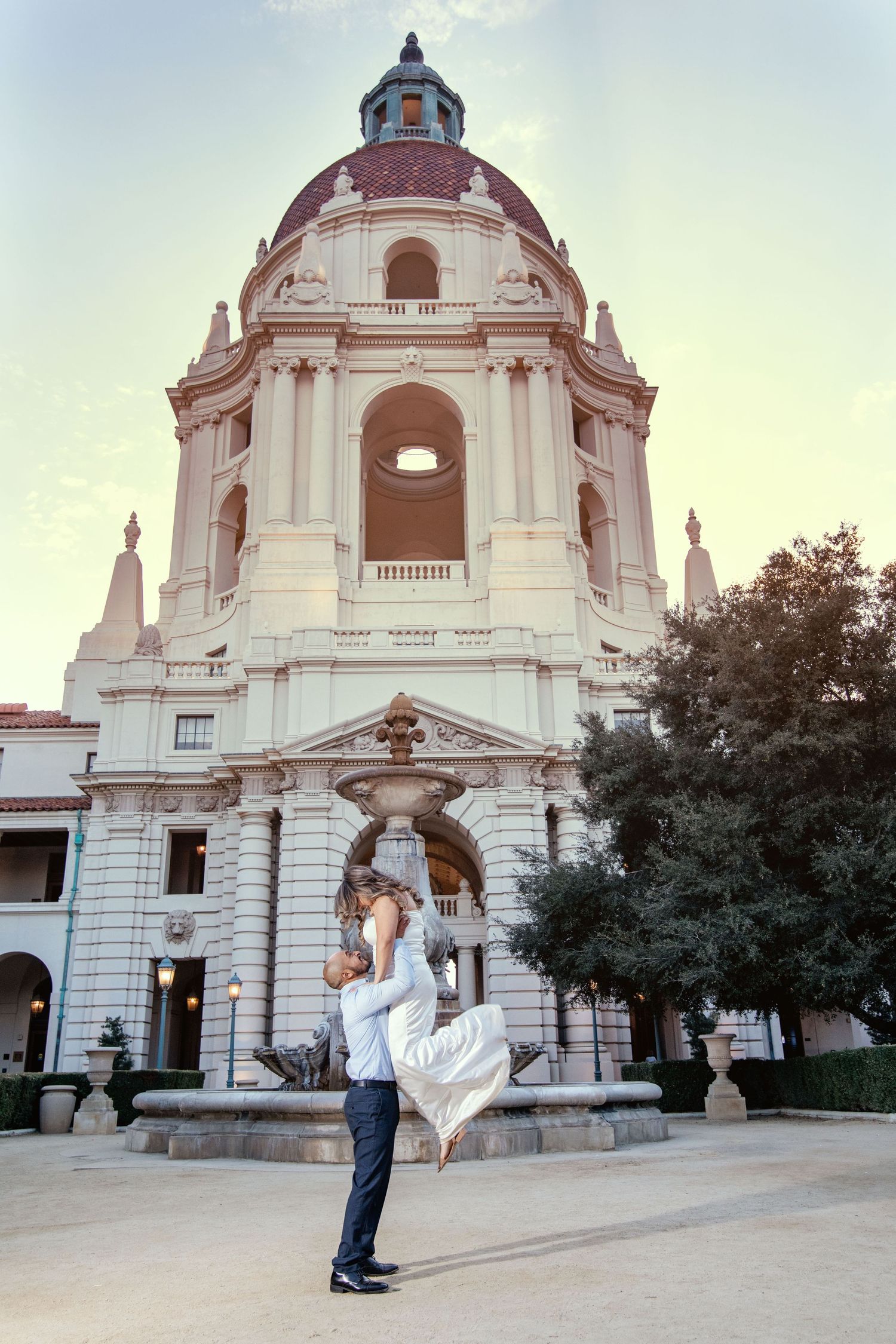 Engagement photos at Pasadena City Hall. Engagement session: Engagement Photos; Engagement Photographer. Wedding Photographer.