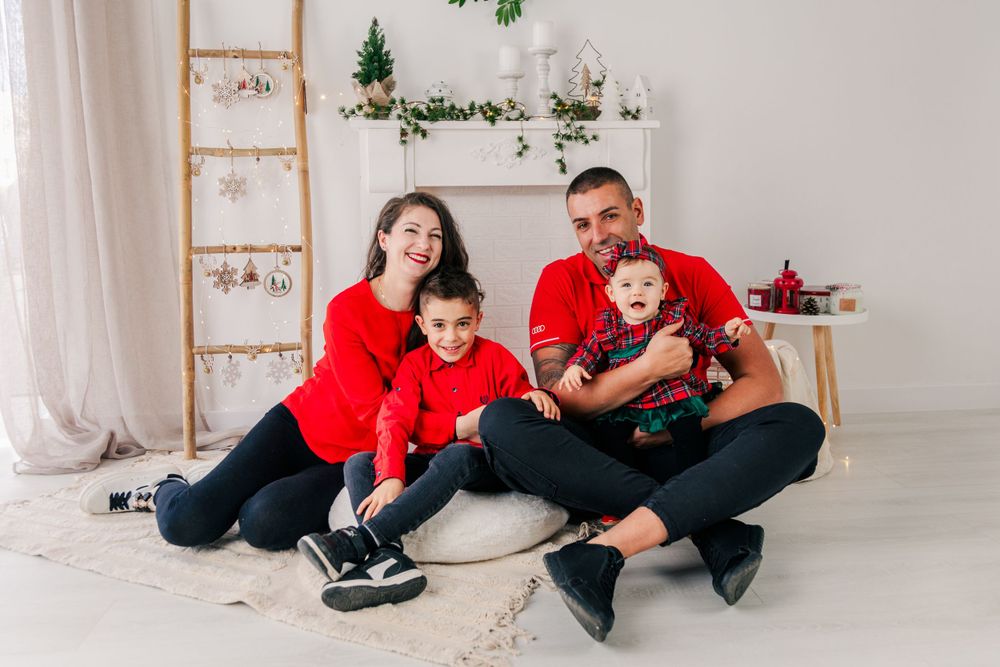 семейна коледна фотосесия софия, фотостудио младост, фотостудио софия, професионален фотограф софия