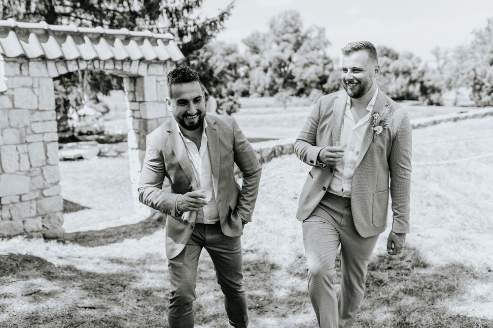 Svatební focení ženicha během příprav fotograf Lukáš Vavřinec