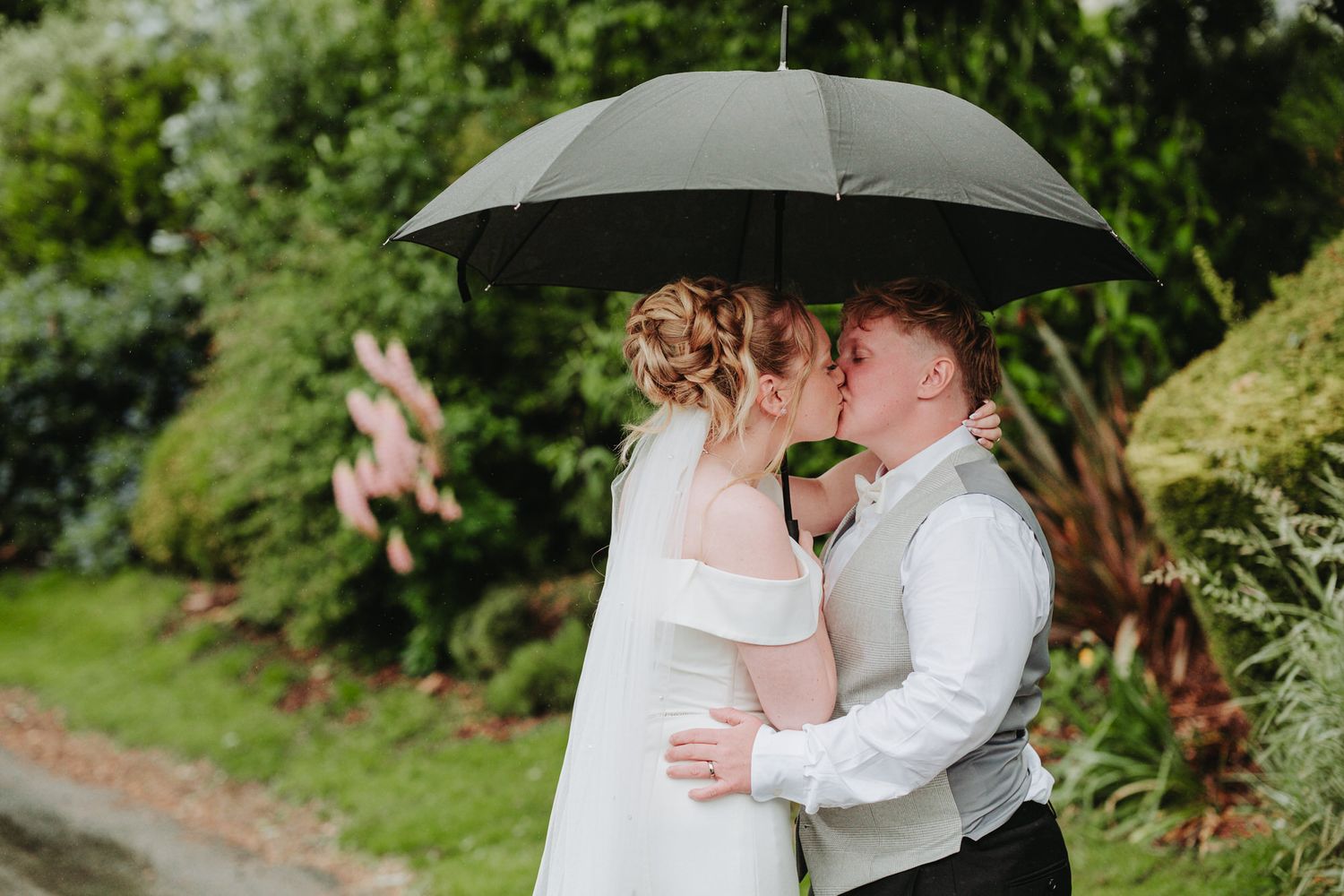 Newcastle wedding photographer client review feedback. South Causey Inn wedding