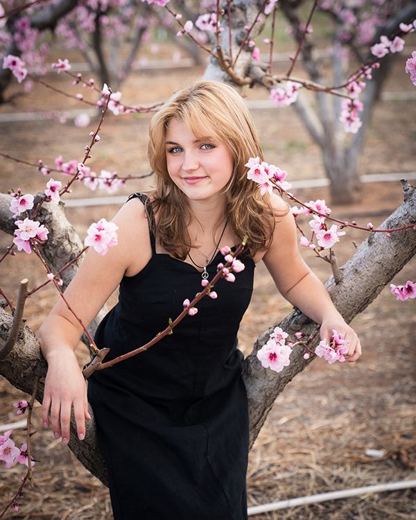 outdoor-utah-st-george-senior-grad-photo-margie-temme-blossoms-sunset-graduation-class-of-nature-margie-temme-photography-photographer