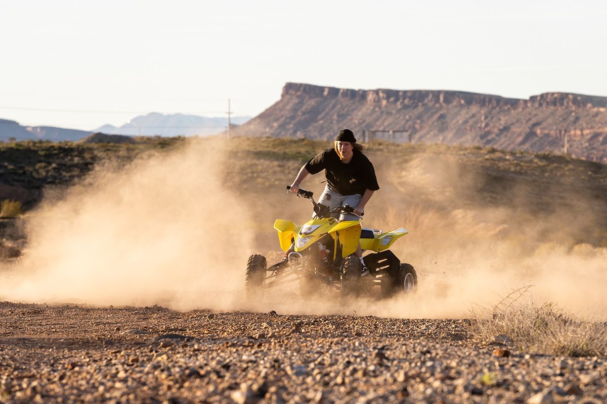 outdoor-sunset-senior-grad-photography-st-george-utah-ut-margie-temme-photo-photography-family-red-rocks-atv-off-road-photographer