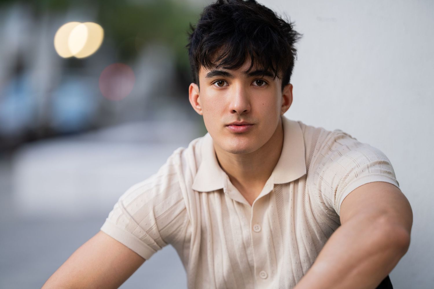 Orlando actor headshot photographer Ray Alvarez — young male actor headshot with natural outdoor background