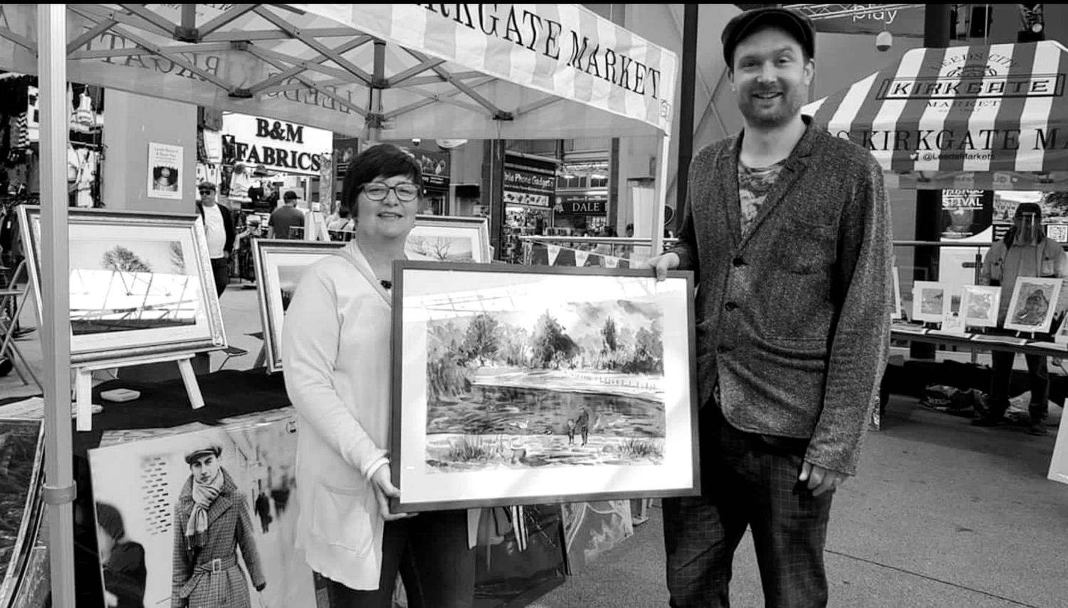 paul heaney photography art house art fayre art fair artist with art buyer leeds kirgate market