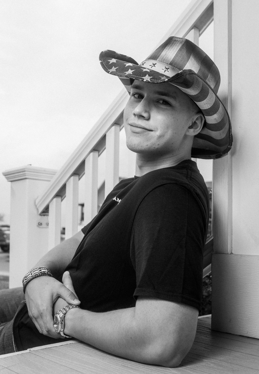 Swansboro nc senior portrait photographer senior photos in historic downtown Swansboro