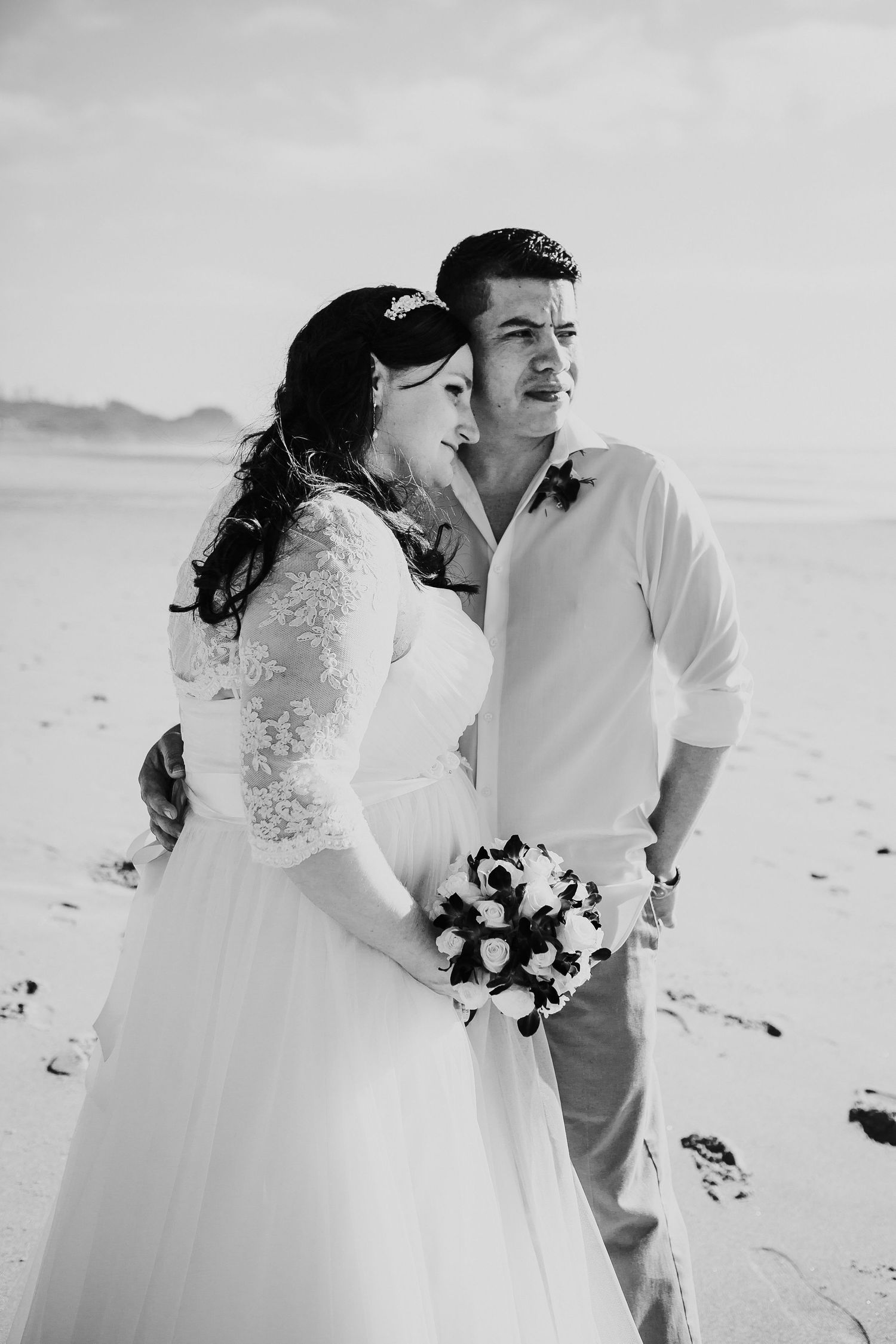 Oregon Coast Wedding couple at Depoe Bay