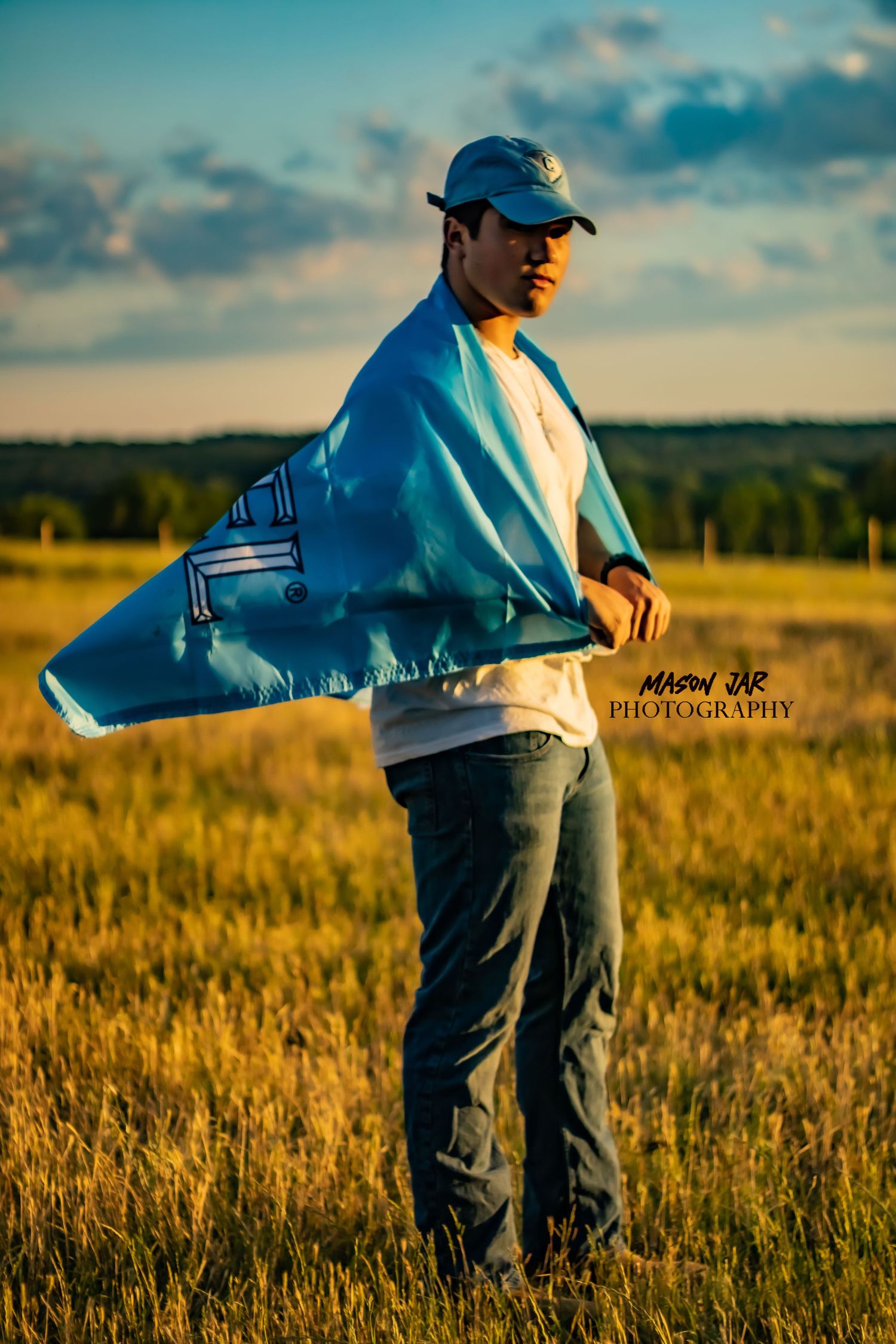 GILBERT HIGH SCHOOL SENIOR PORTRAITS AND MASON JAR PHOTOGRAPHY