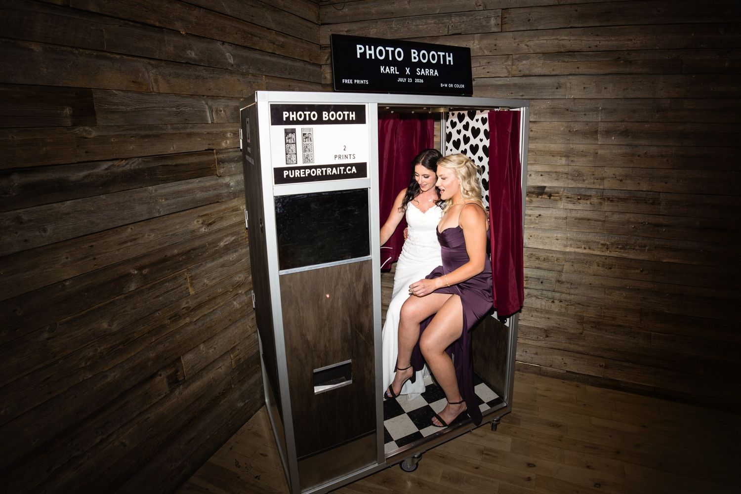 Photo booth Calgary wedding guests