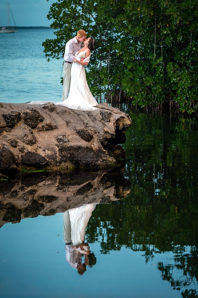 Key Largo Lighthouse wedding ceremony at sunset by Roger Bella Photo Studios