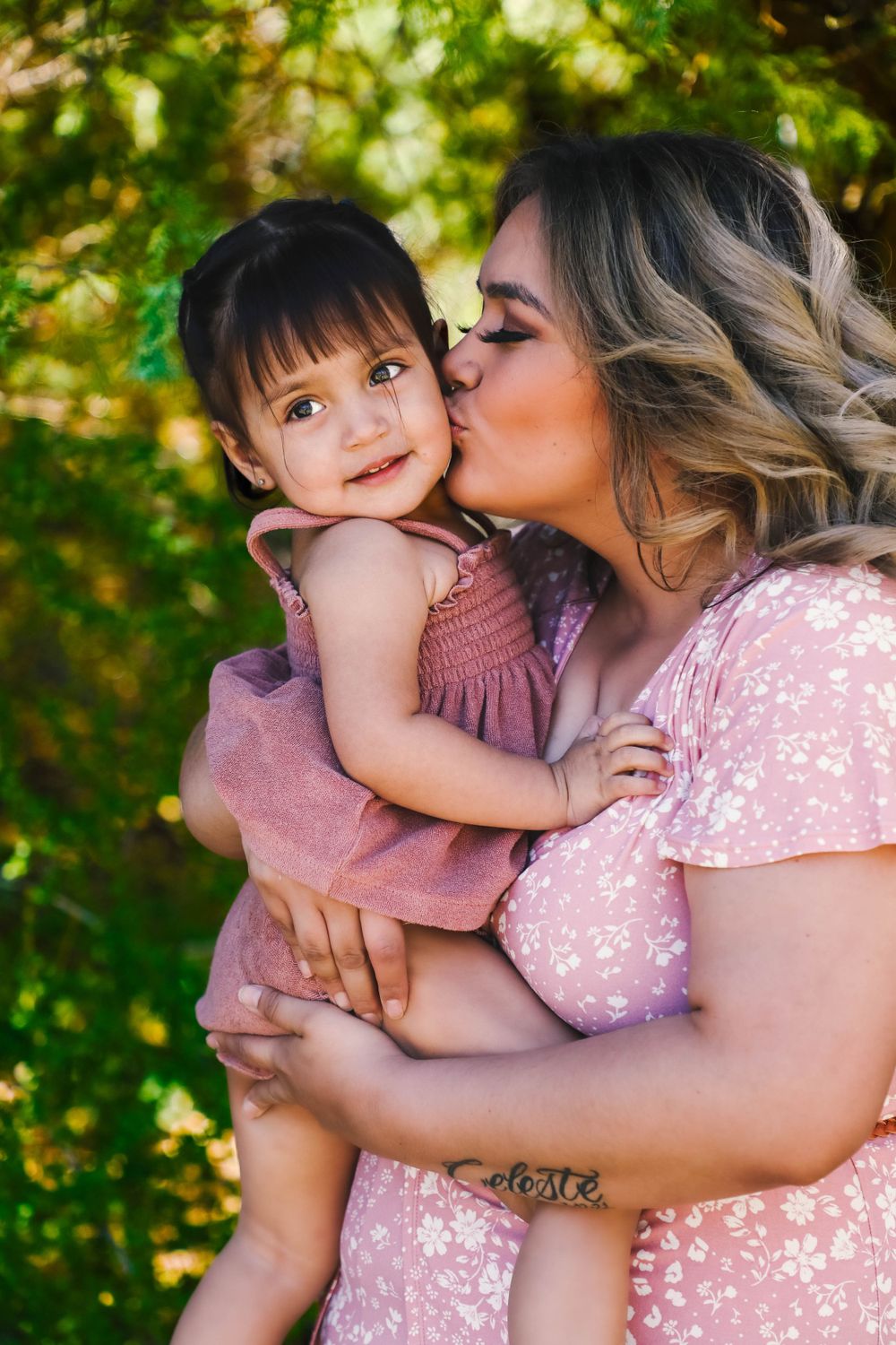 Angel-Outdoor Family Portraits-DC Barrone Photography-Taos, NM