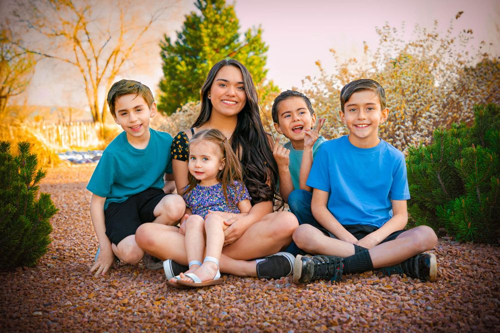 Kristen-Outdoor Family Portraits-DC Barrone Photography-Taos, NM