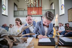 Tekenen Getuigen Bruiloft Foto Schimmert