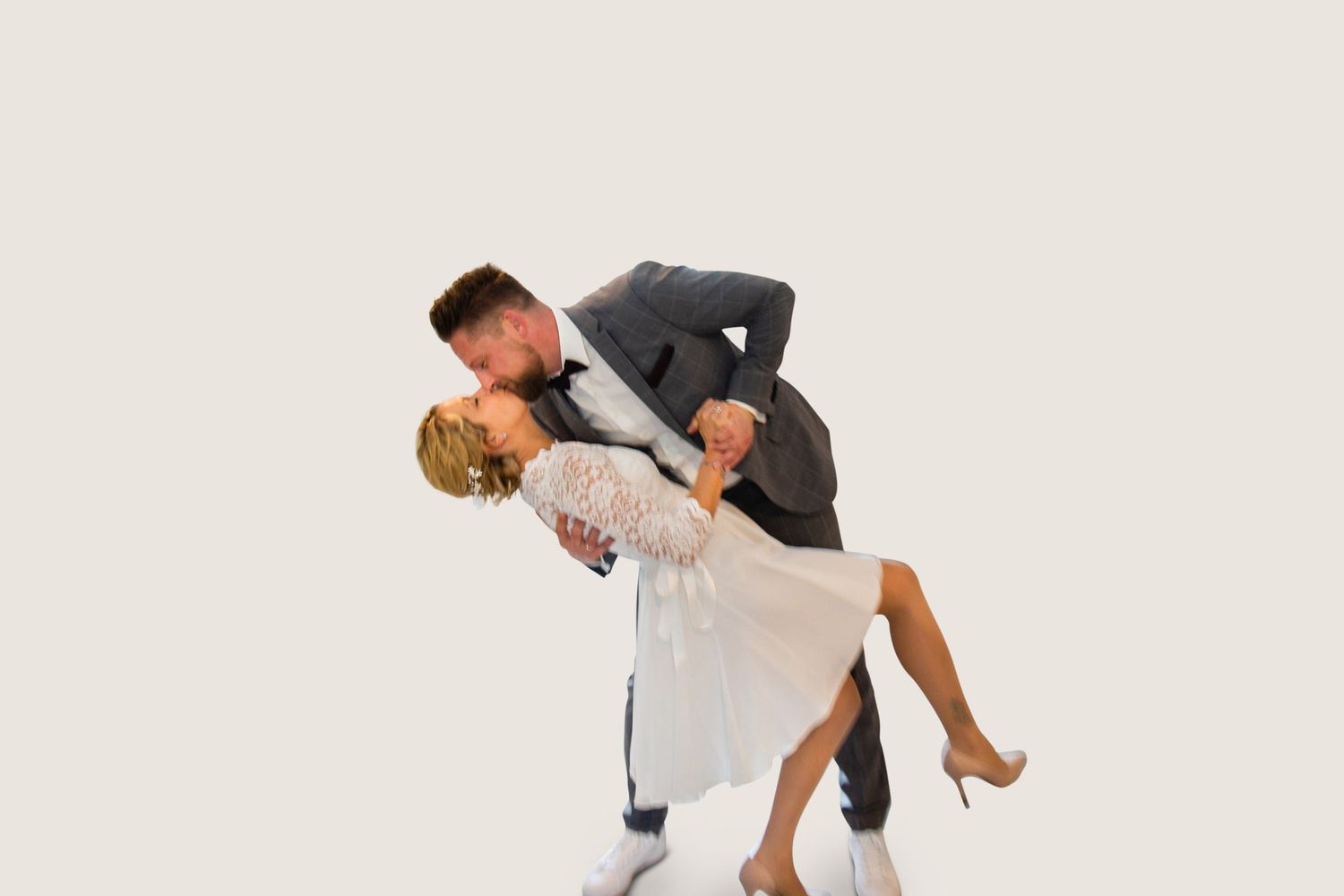 intimate wedding photographers based in Long Island, New York