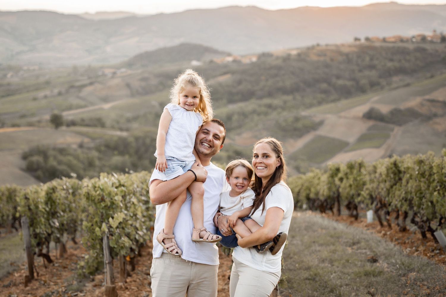 seance famille dans les vignes celine.s photography