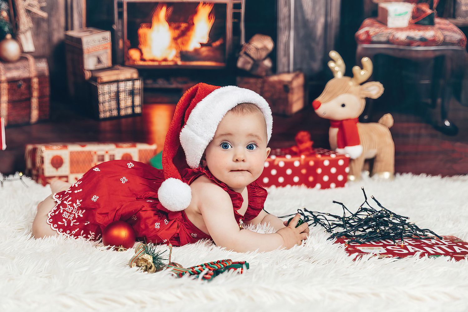 Baby girl posing during Christmas session