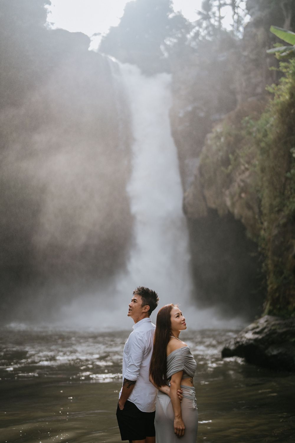 Romantic couple photoshoot at Blangsinga Waterfall