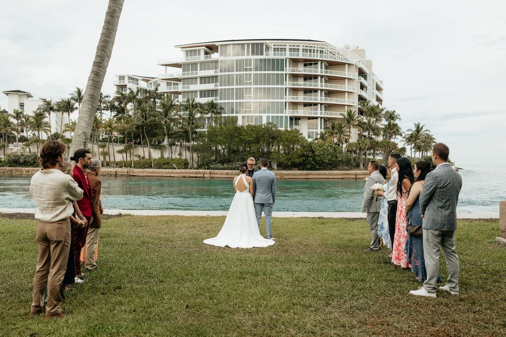 Intimate intracoastal elopement in Florida. Jacksonville Elopement Photographer, South Florida Elopement Photographer - Lindsay McDow Photo