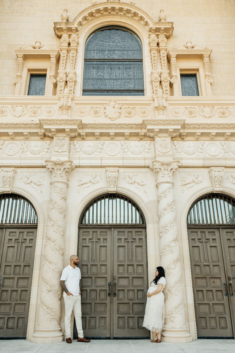 Maternity session with greenery in Florida. Jacksonville Family Photographer, Jacksonville Maternity Photographer - Lindsay McDow Photo