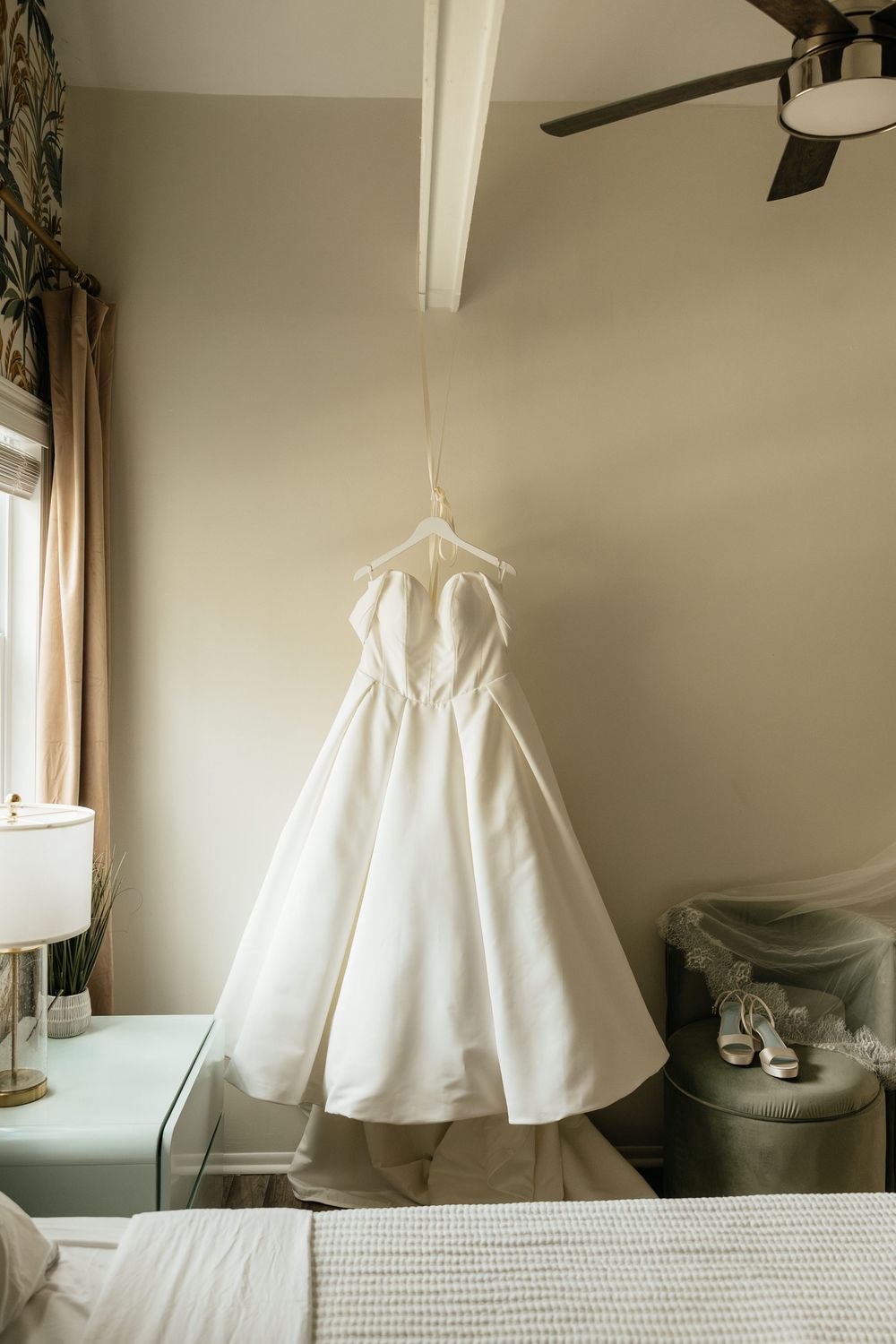 Pelican Club Wedding in Jupiter, Florida. South Florida Wedding Photographer, Jupiter Wedding Photographer - Lindsay McDow Photography