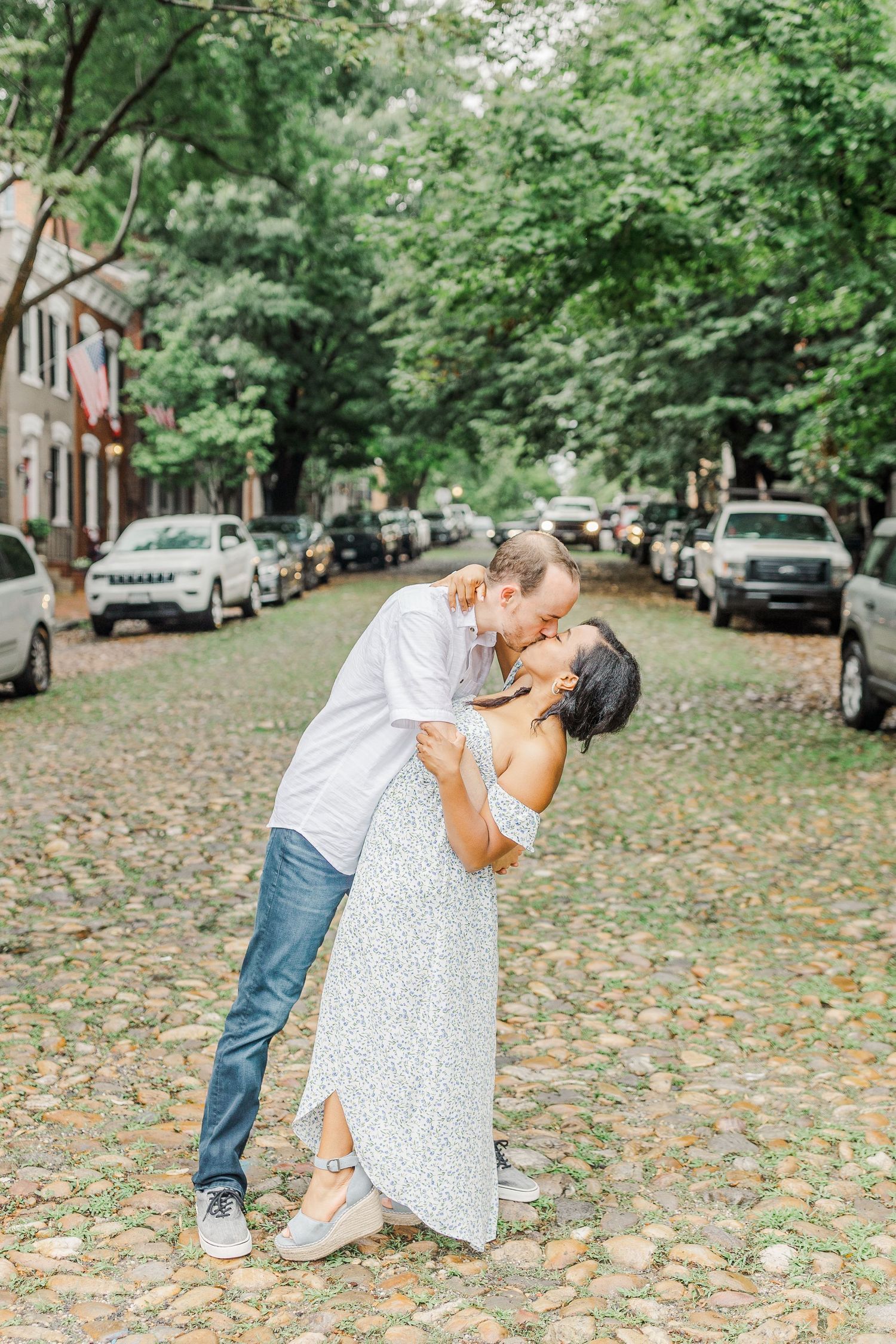 OLD TOWN ALEXANDRIA VIRGINIA ENGAGEMENT PICTURES PRINCE STREET COBBLESTONE CAPTAIN'S ROW