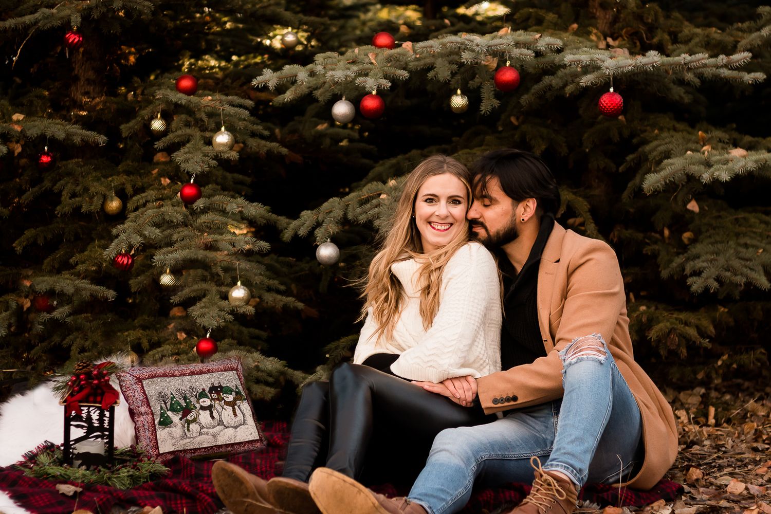 Love & Sunshine Photography: Couples photos for Christmas Mini Session in winter in Calgary AB