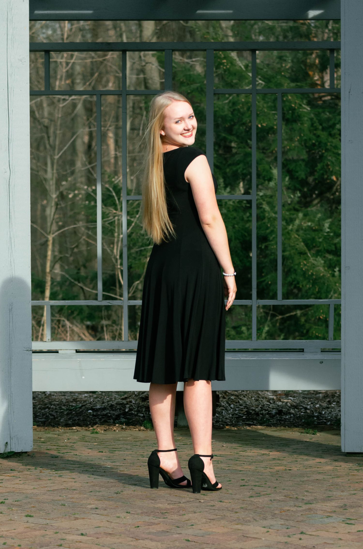 Girl Senior Portraits Inniswood Metro Gardens Columbus, Ohio