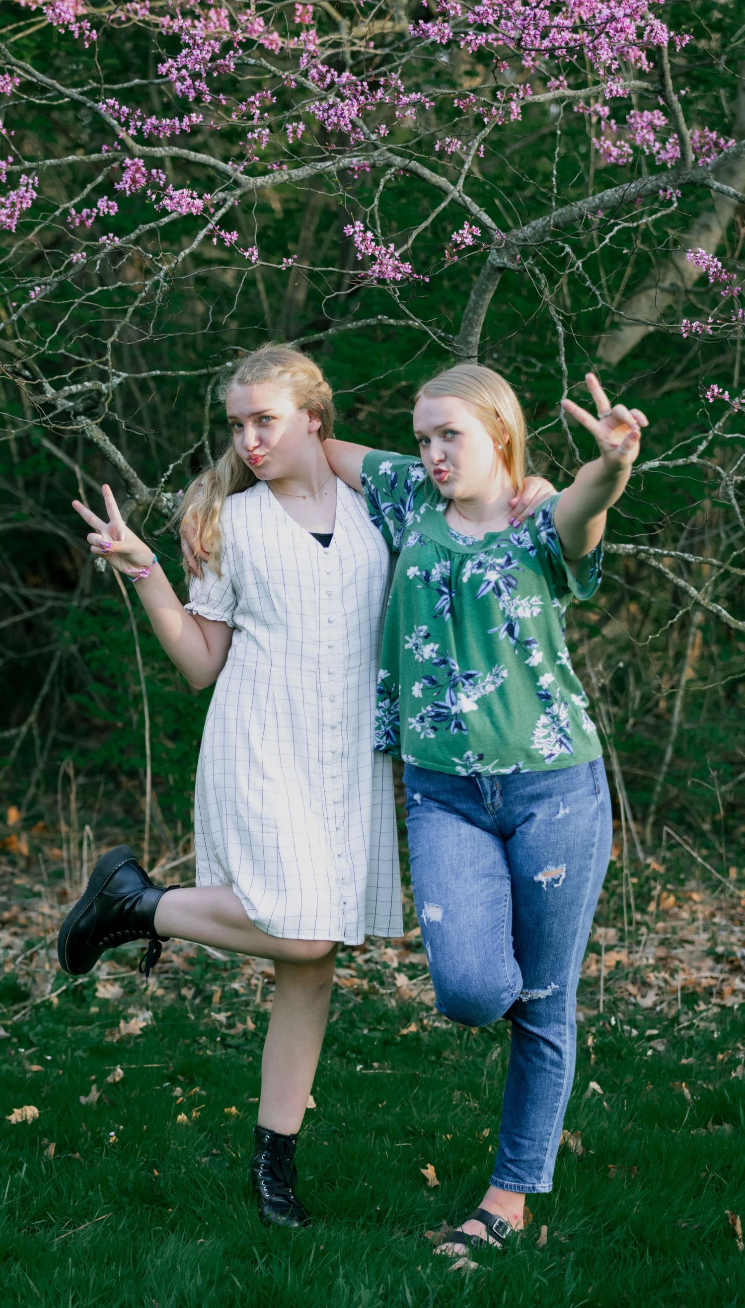 Siblings at Inniswood Metro Gardens, Columbus Ohio