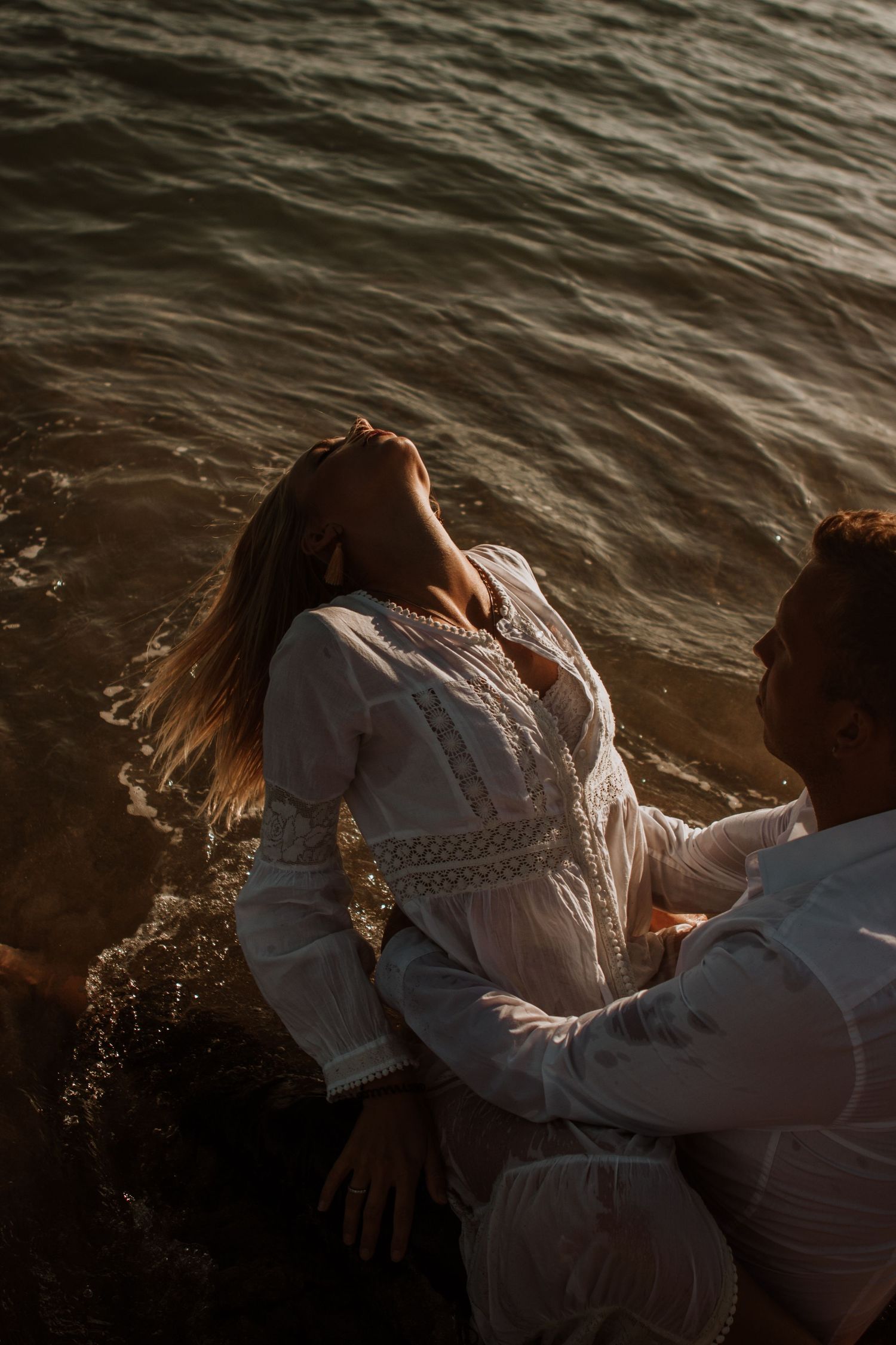 Wild couples photoshoot in Sea in Wales