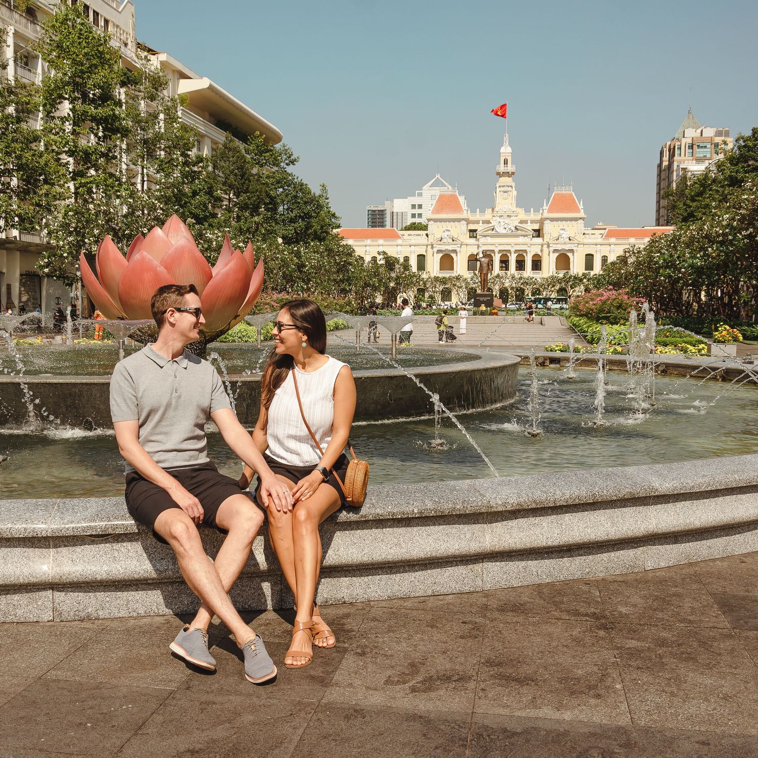 HCMC City Hall | Instagrammable spots in Ho Chi Minh City - list of photo spots by Anastasia Sokyrka Photographer
