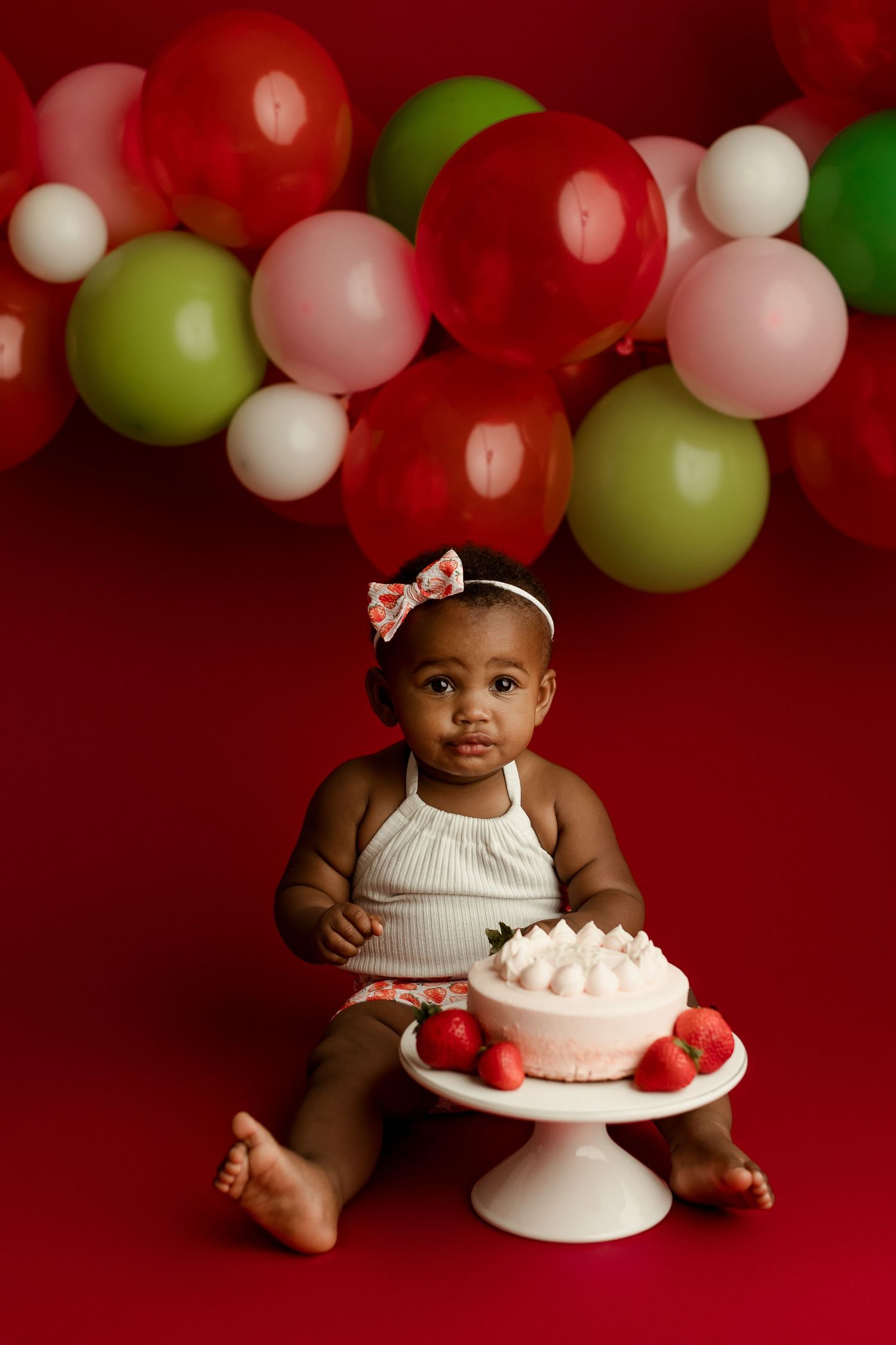 wichita cake smash photographer, cake smash photography near me, baby 1st birthday photoshoot