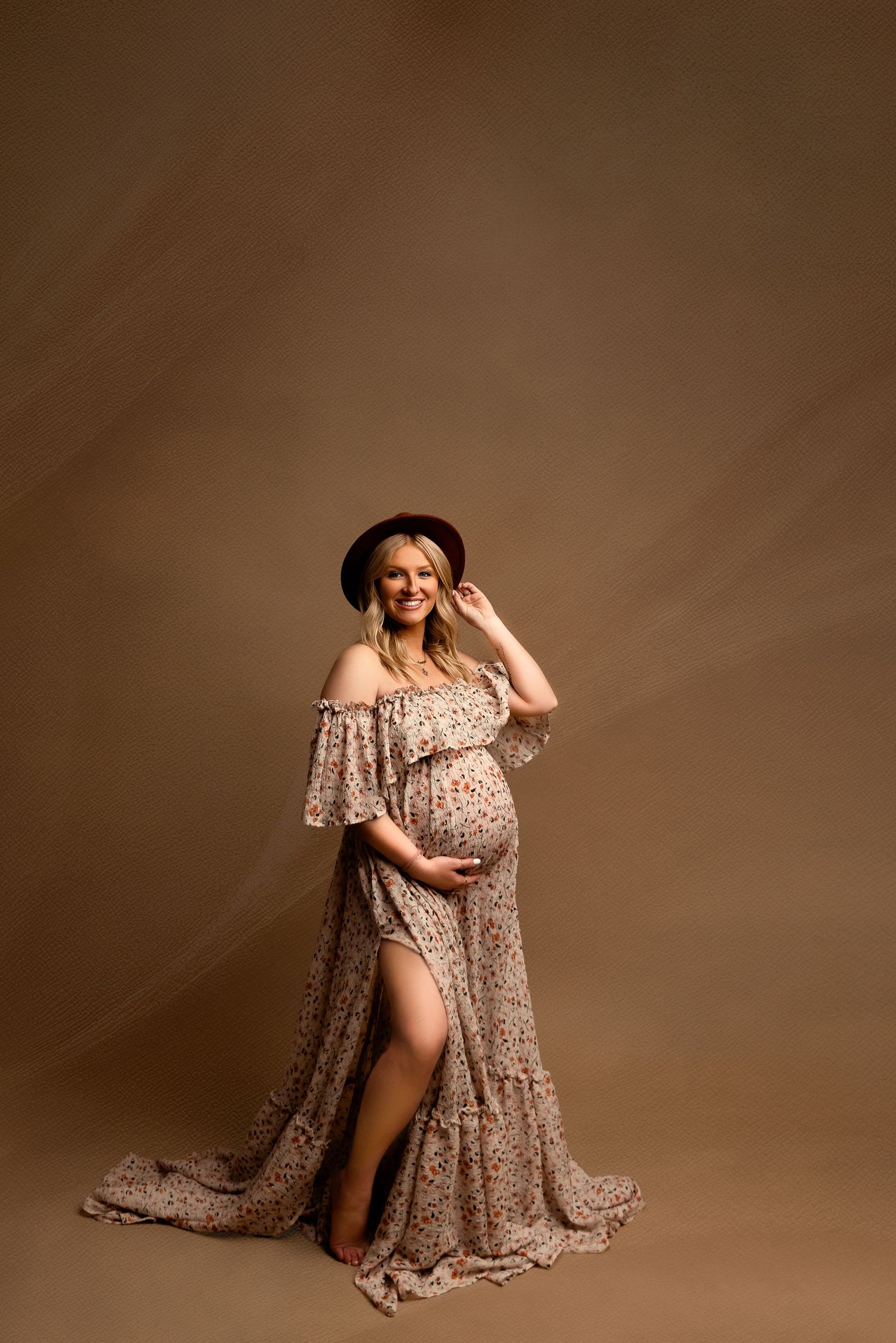 Fine Art Maternity Photographer Marion Indiana