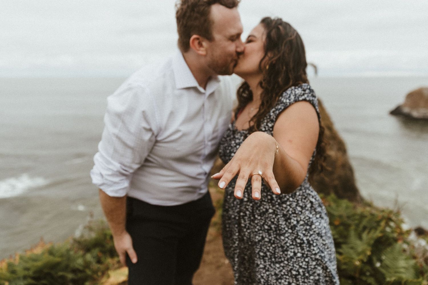 Family, Portrait  & small wedding photographer based in Astoria, OR and serving the Oregon Coast