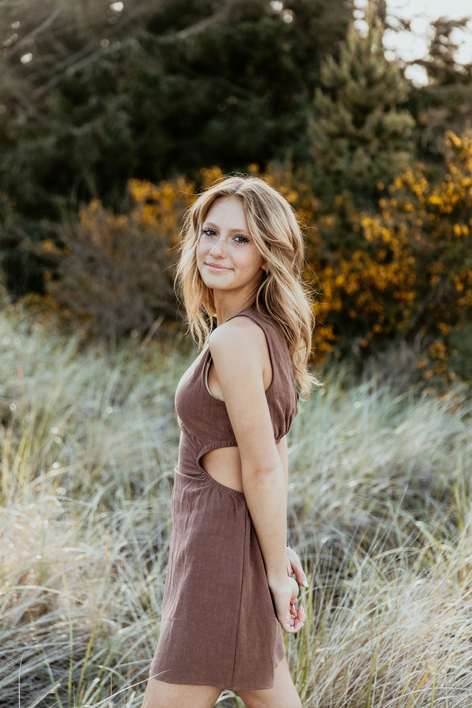 Family, Portrait  & small wedding photographer based in Astoria, OR and serving the Oregon Coast