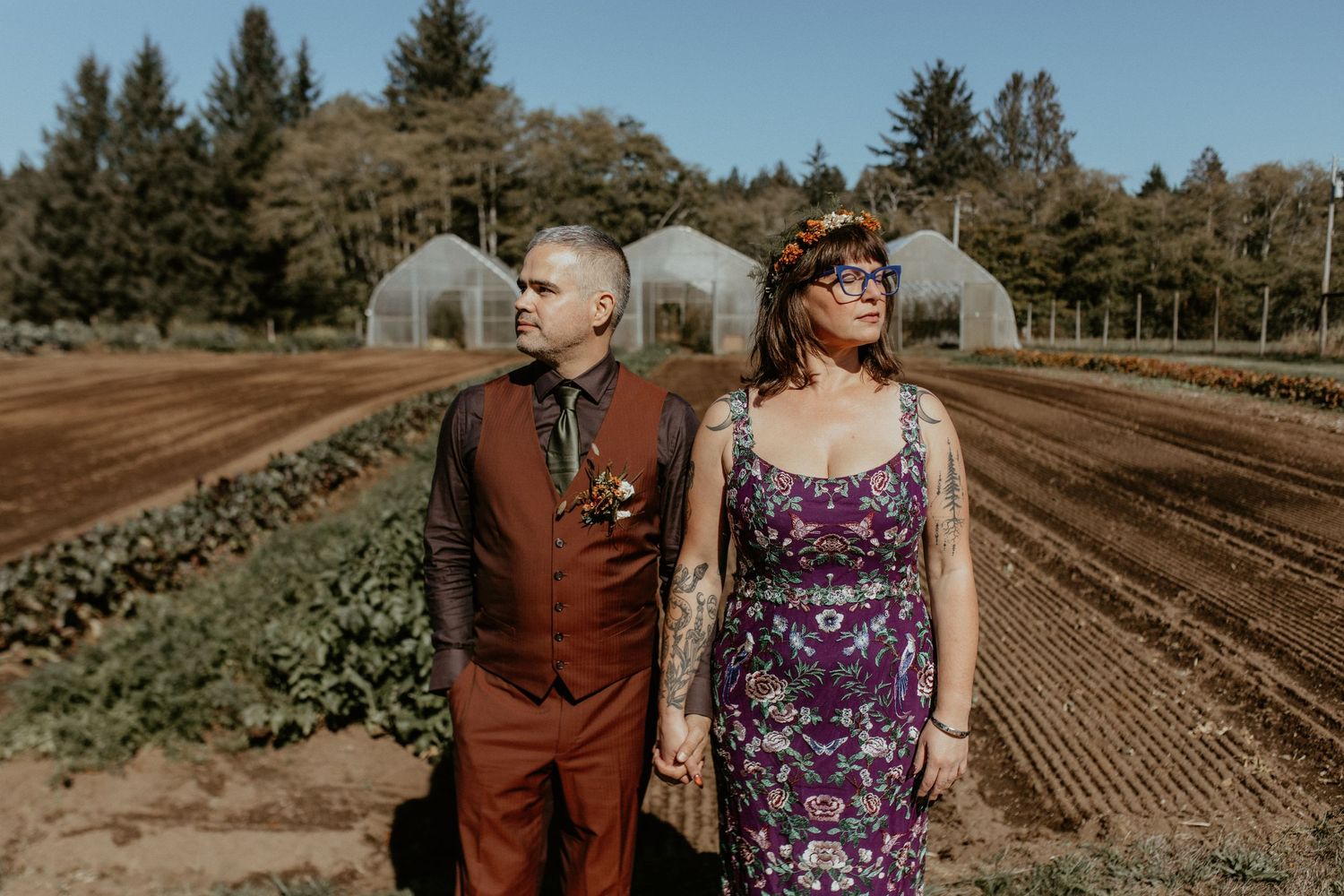 wedding photos, couple session on a farm - Family, Portrait  & small wedding photographer based in Astoria, OR and serving the Oregon Coast