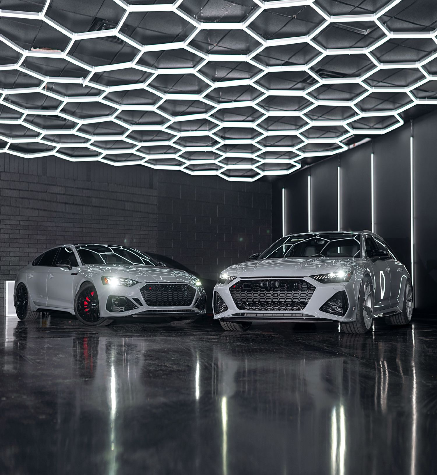 Sacramento California Car Spa with cool lighting for car photos