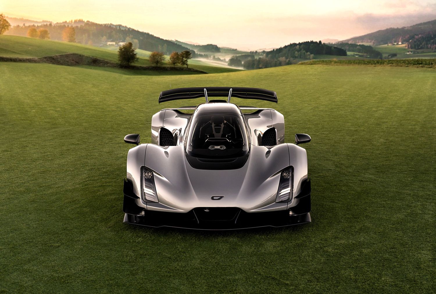 Silver Racecar CZinger 12C for advertising photography