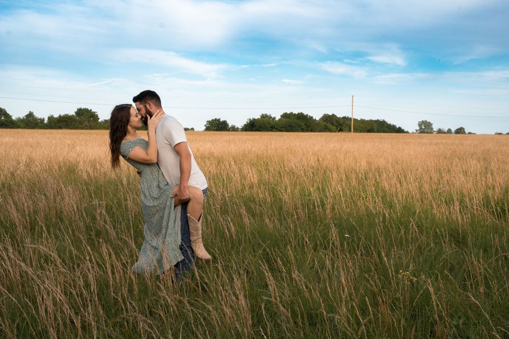 tulsa-couples-session-broken-arrow-engagement-photographer-tulsa-engagement-photographer