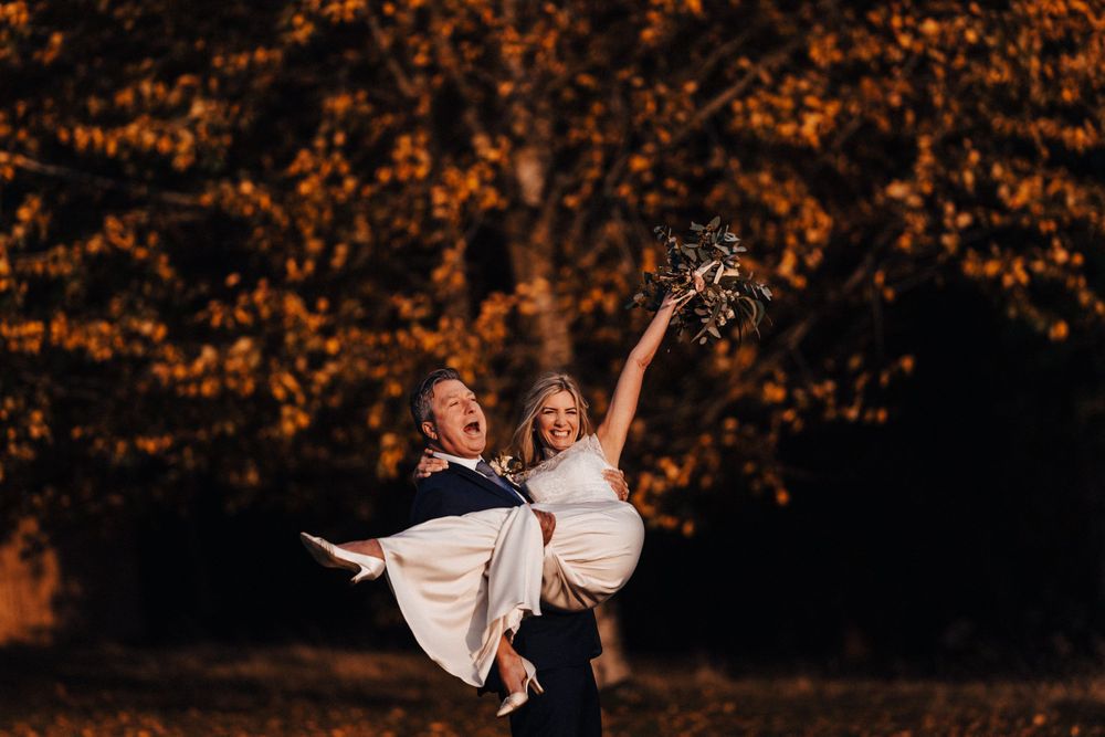 Lisa Faulkner and John Torode wedding Day Portrait