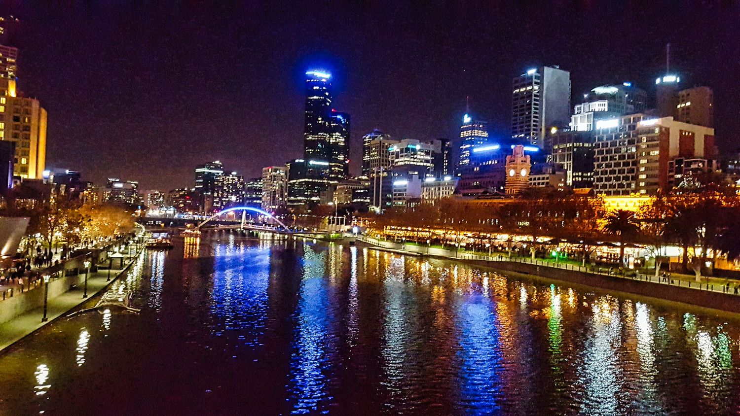 Melbourne by Night