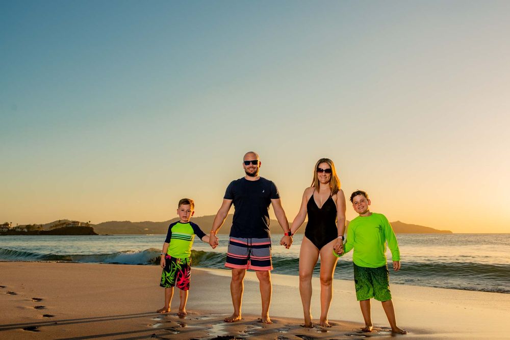 Family Sunset Photo Shoot in Flamingo Beach