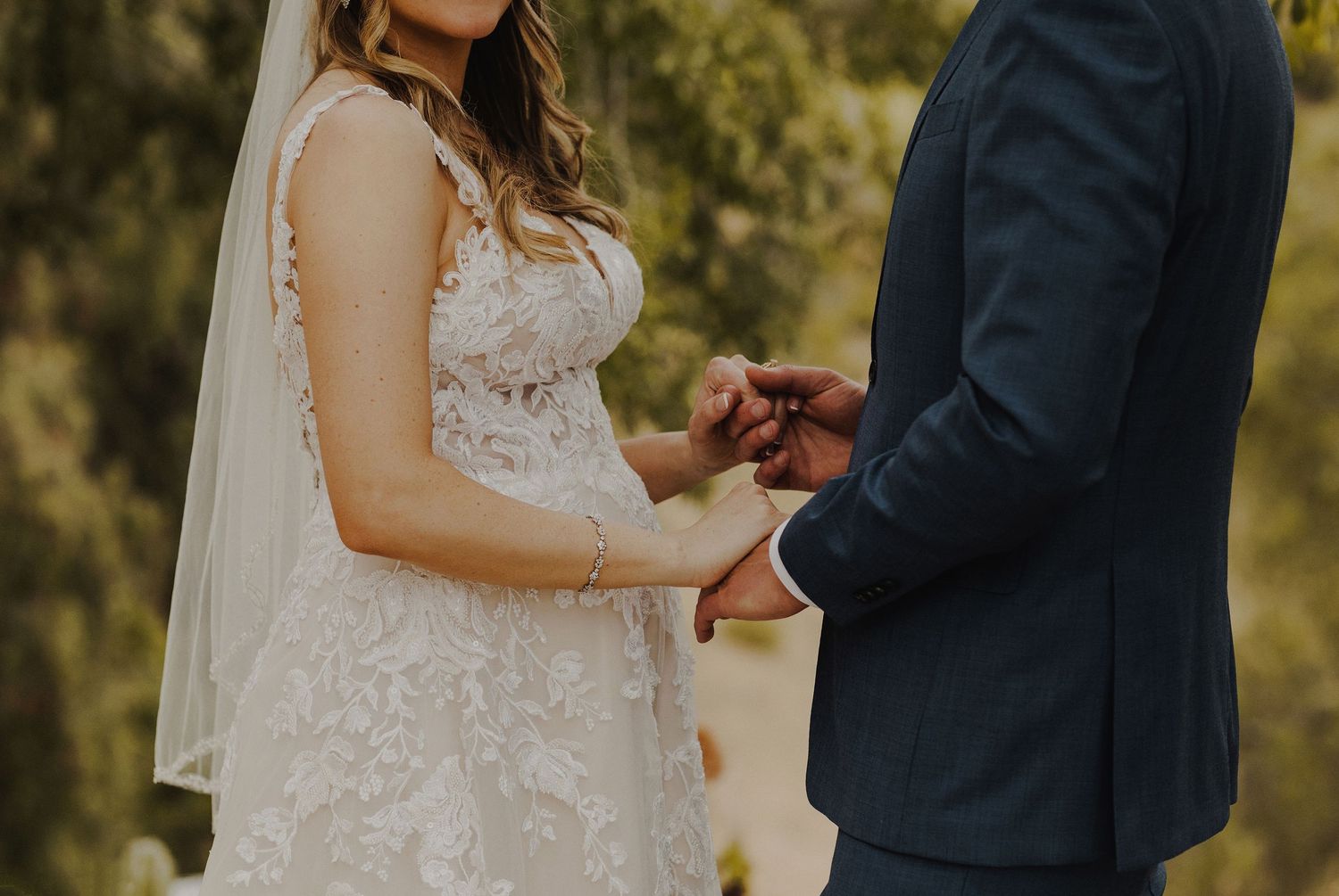 E Noelle Photography in-home wedding in Hidden Hills Los Angeles, pregnant bride portraits