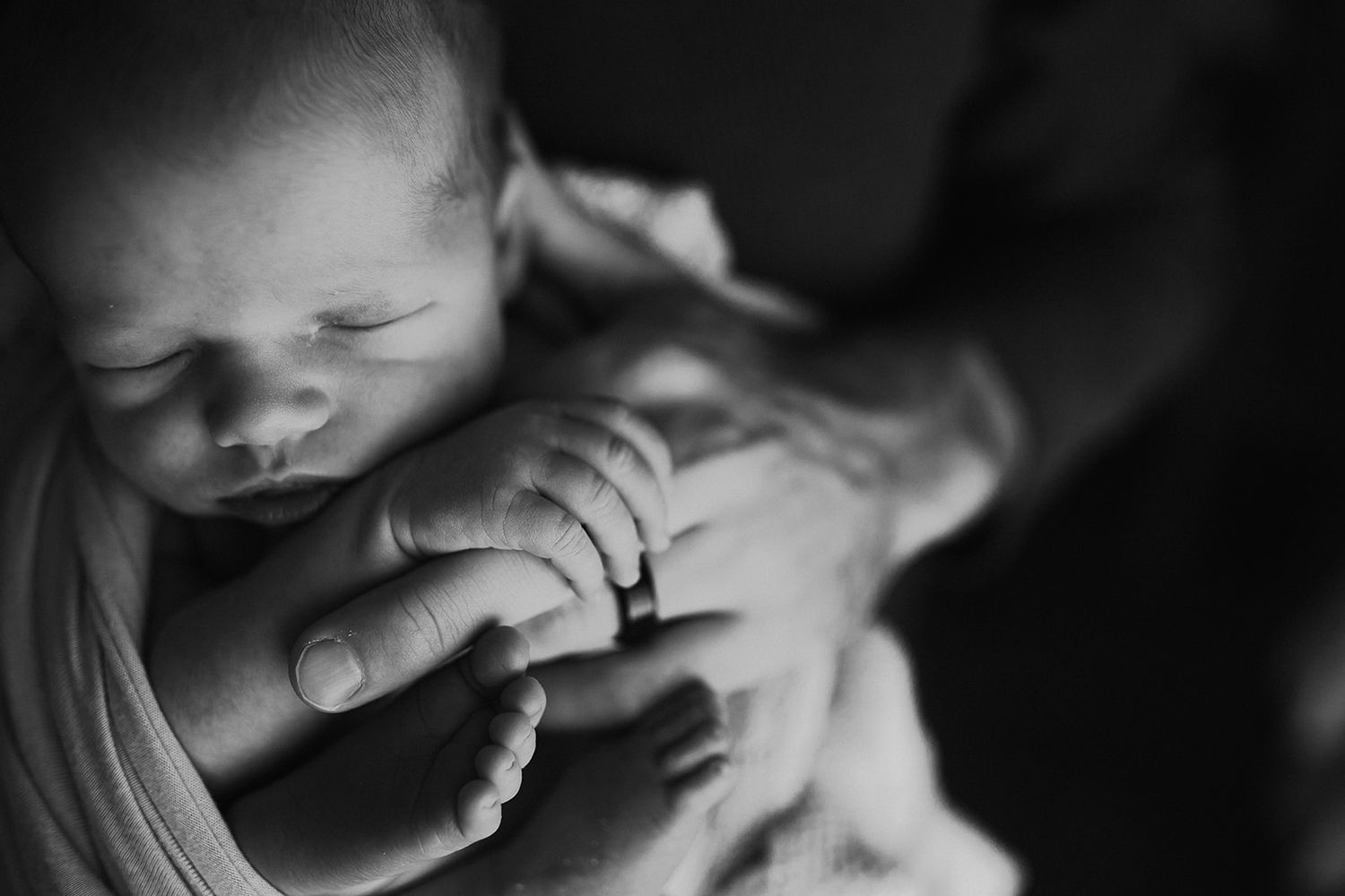 Honolulu Newborn Photographer.