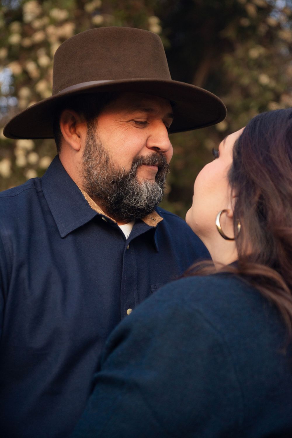 Ventura County Olivas Adobe, Ventura county engagement photography, couples romantic portrait