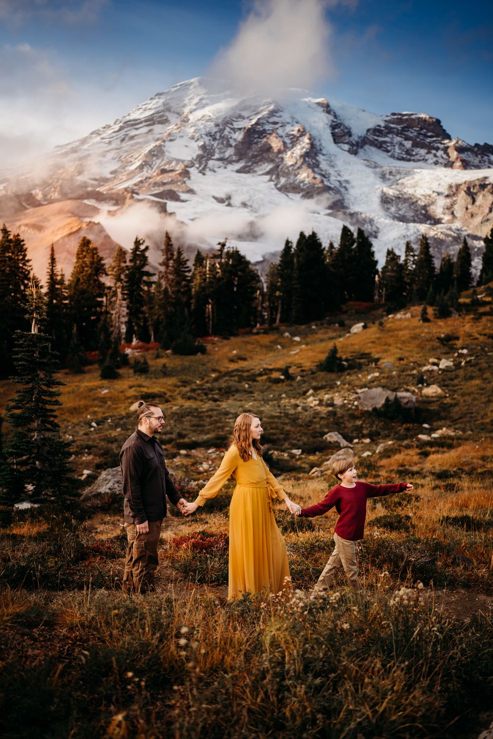 mount rainier family portrait session by wander and wild photography