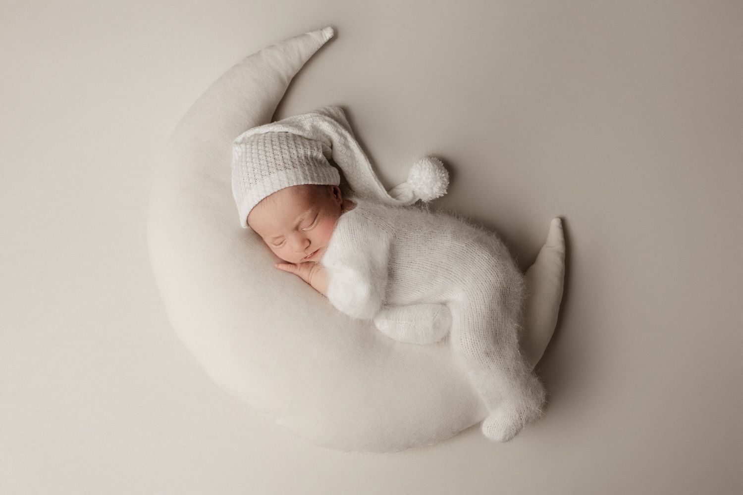 miami newborn photography, newborn portrait studio in miami, baby photos near me