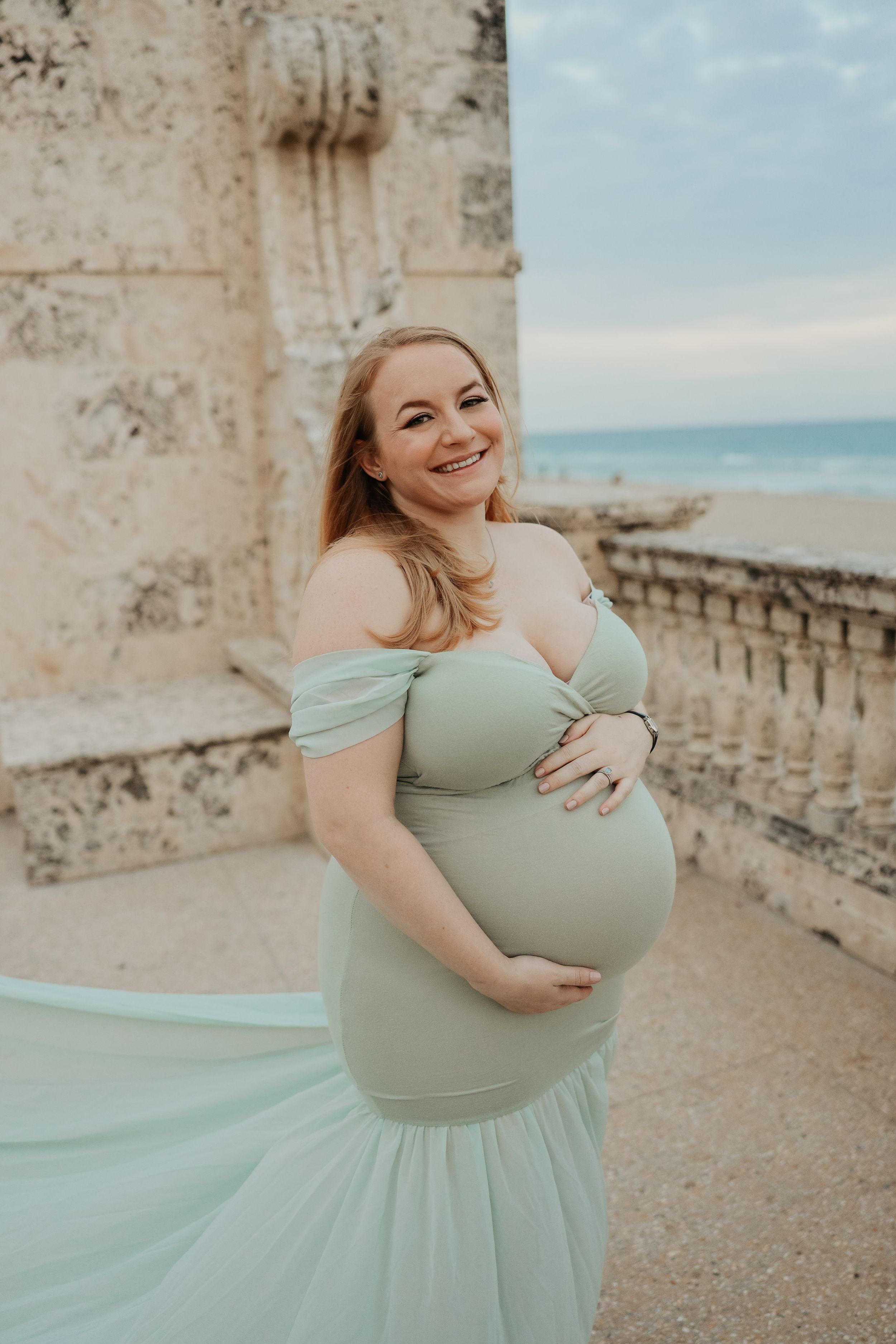 CADY LIFESTYLE MATERNITY PORTRAIT SESSION ON WORTH AVE ON PALM BEACH